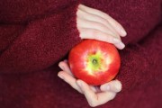 蘋果桔子哪個營養(yǎng)好（蘋果和桔子哪個營養(yǎng)好）